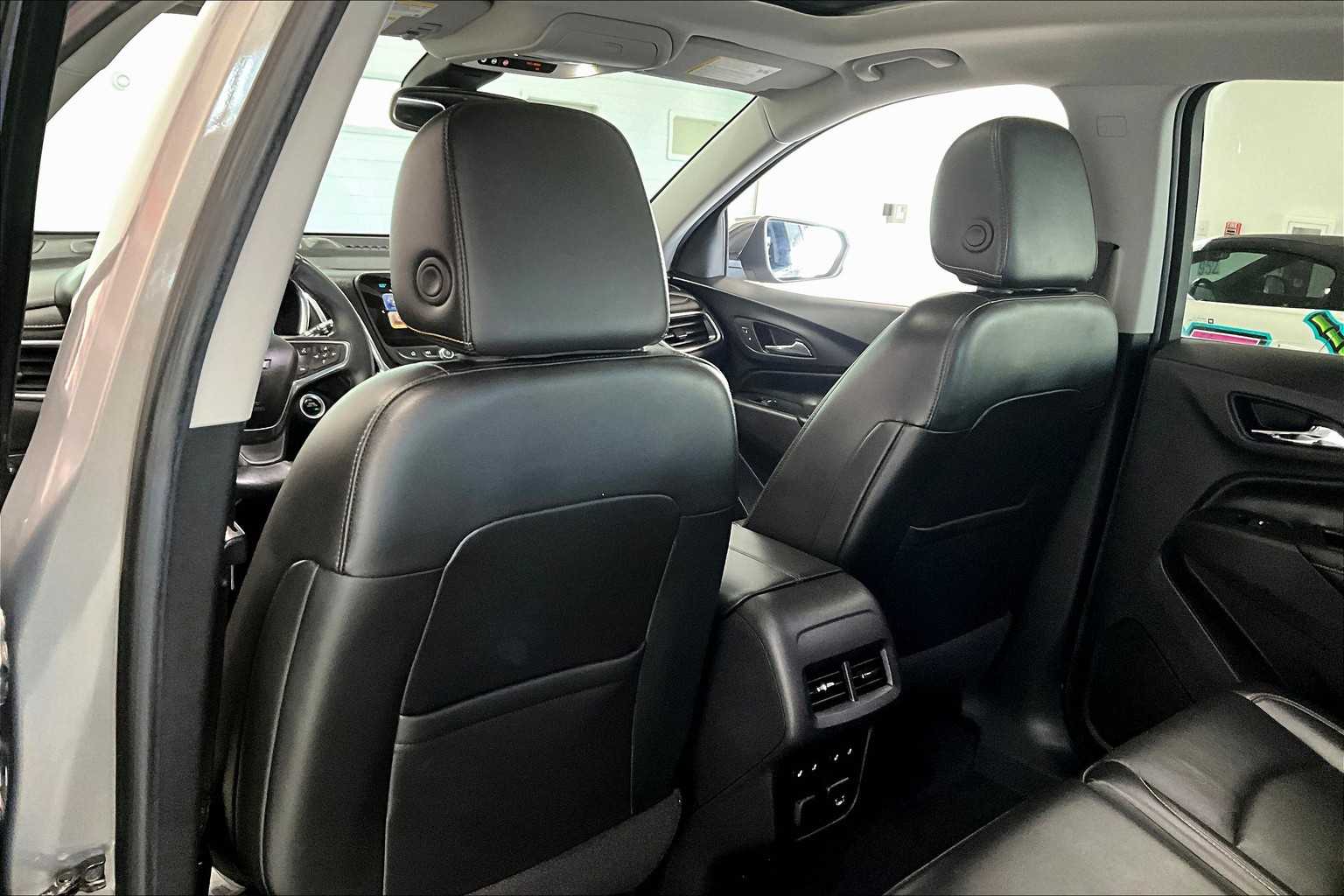 Thumbnail: 2018 Chevrolet Equinox - 11