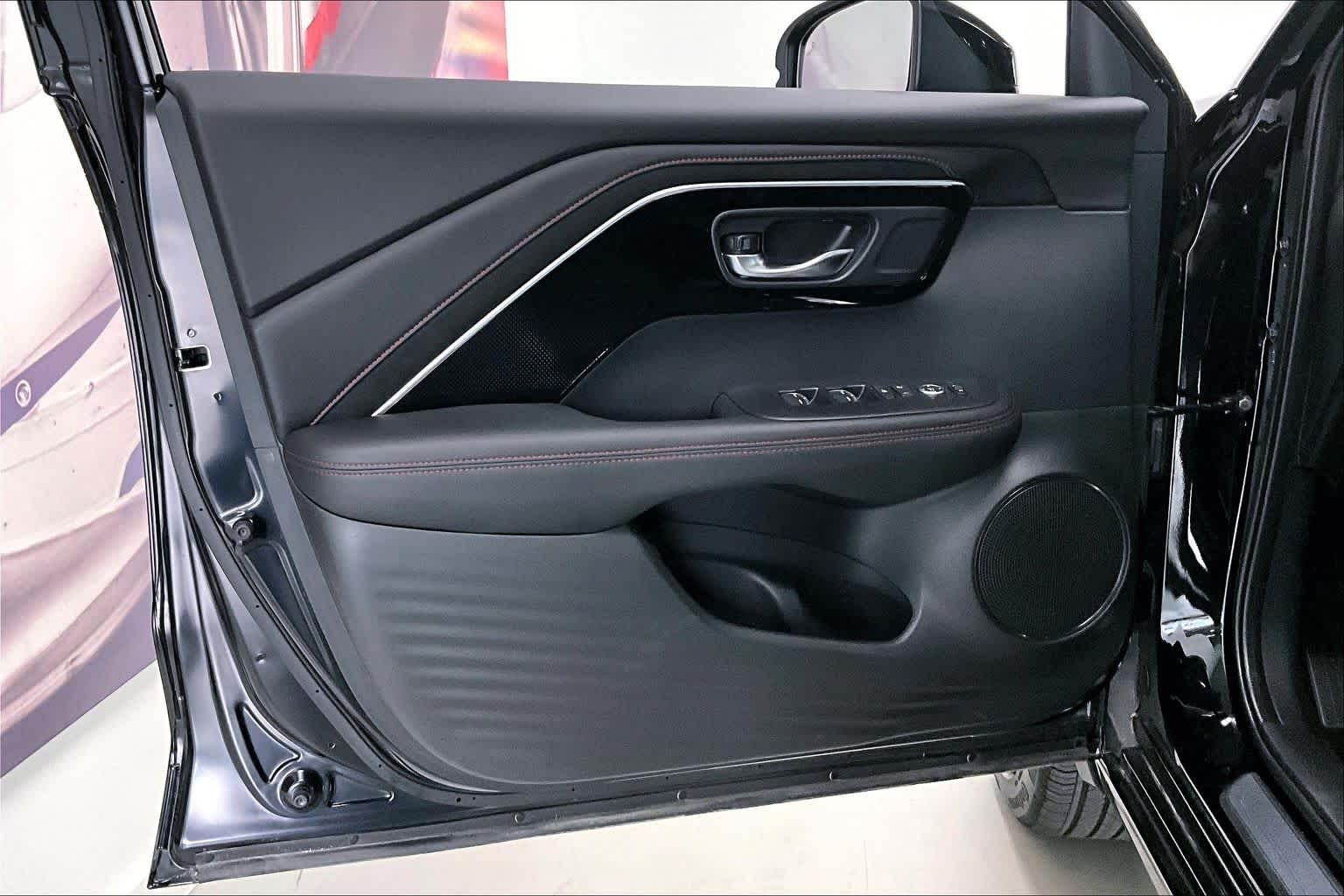 Thumbnail: 2025 Acura ADX - 25