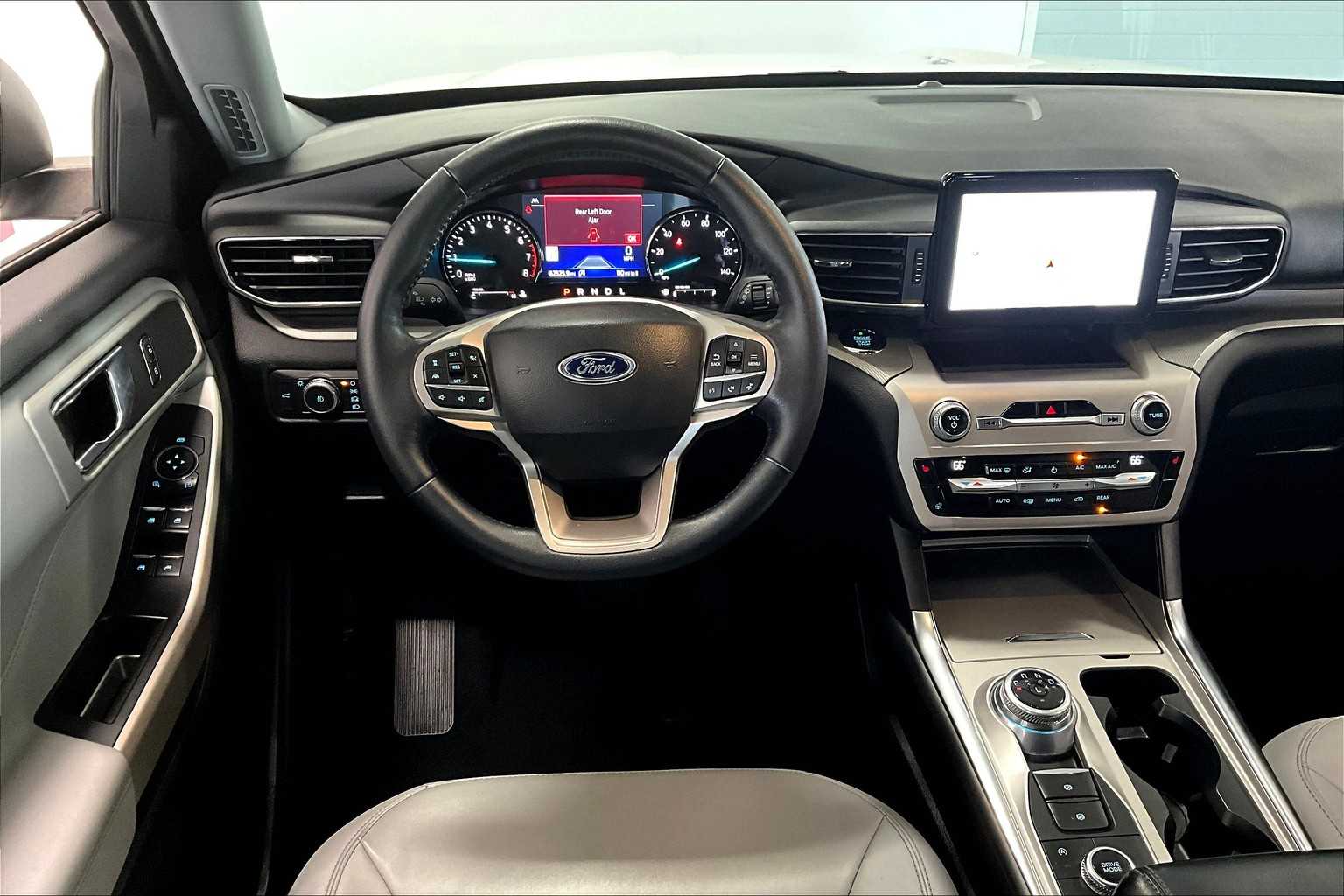 Thumbnail: 2021 Ford Explorer - 13