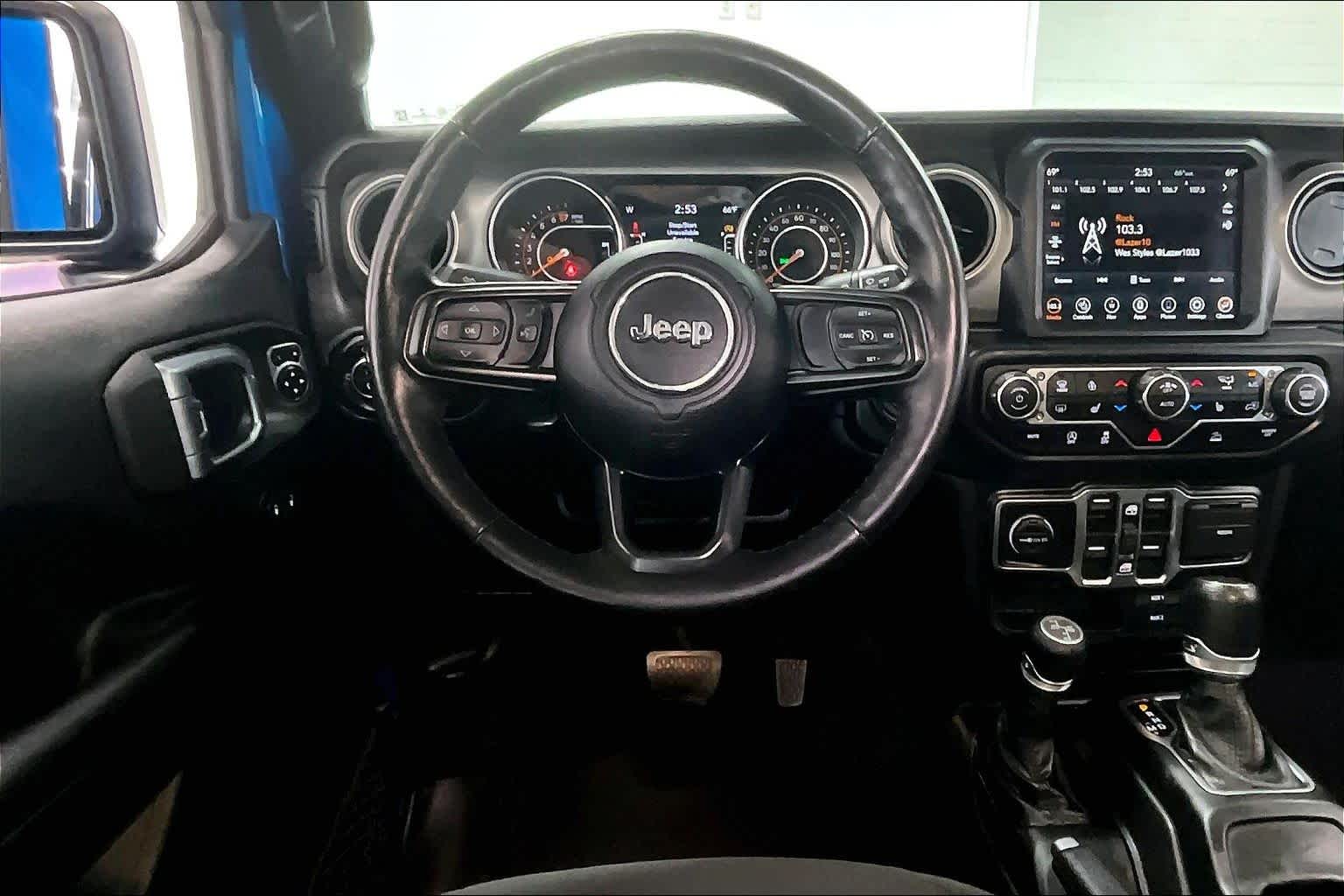 Thumbnail: 2021 Jeep Gladiator - 13