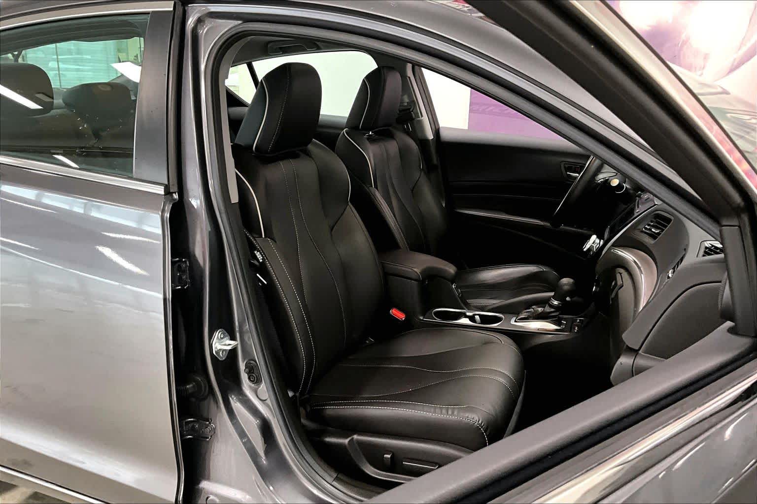 Thumbnail: 2021 Acura ILX - 11