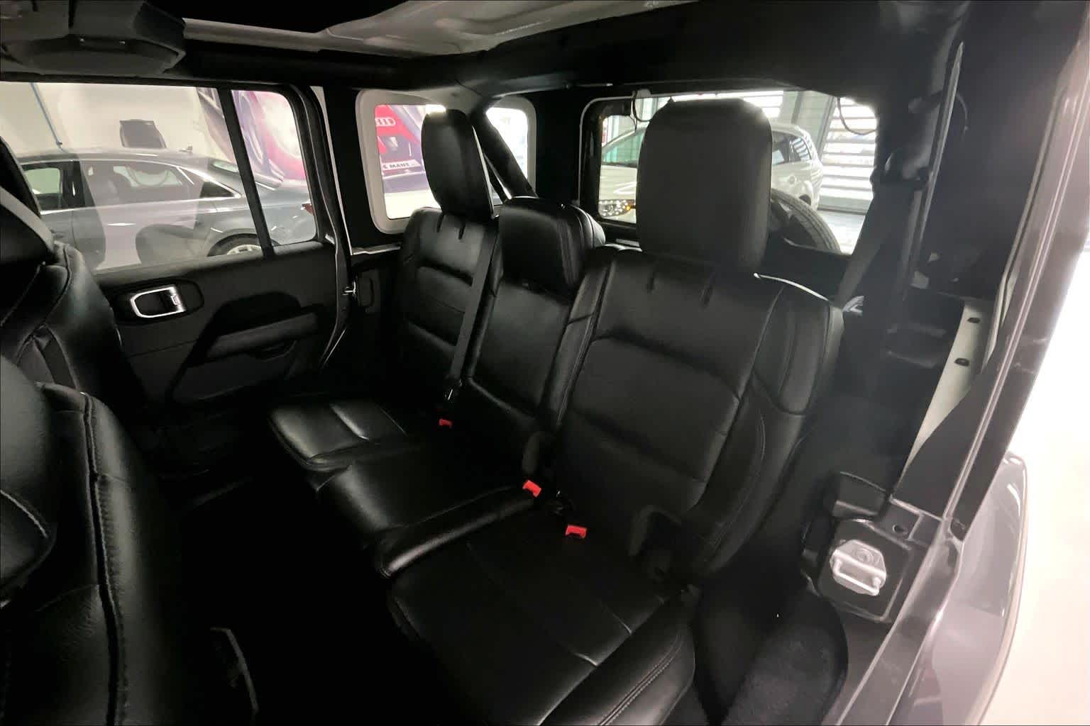 Thumbnail: 2020 Jeep Wrangler - 27