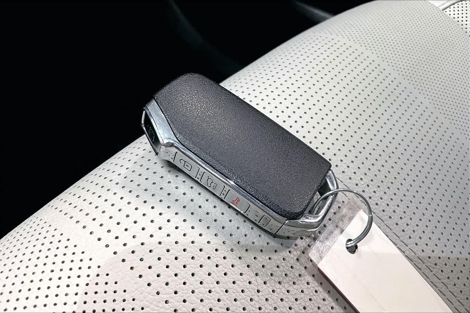 Thumbnail: 2022 Kia Telluride - 17