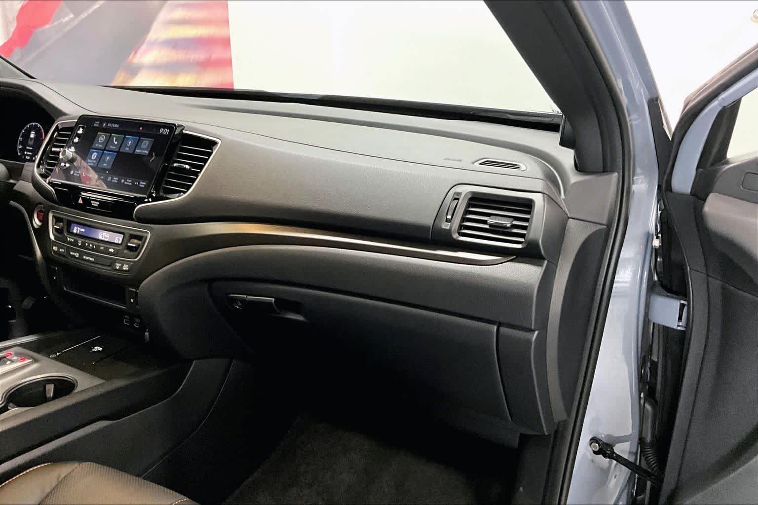 Thumbnail: 2025 Honda Ridgeline - 20