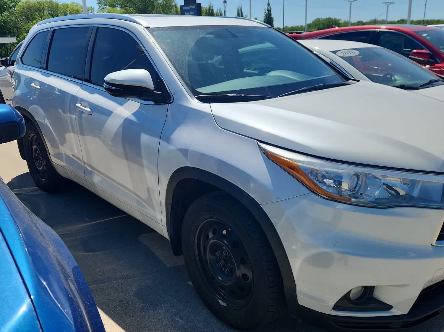 Thumbnail: 2016 Toyota Highlander - 4