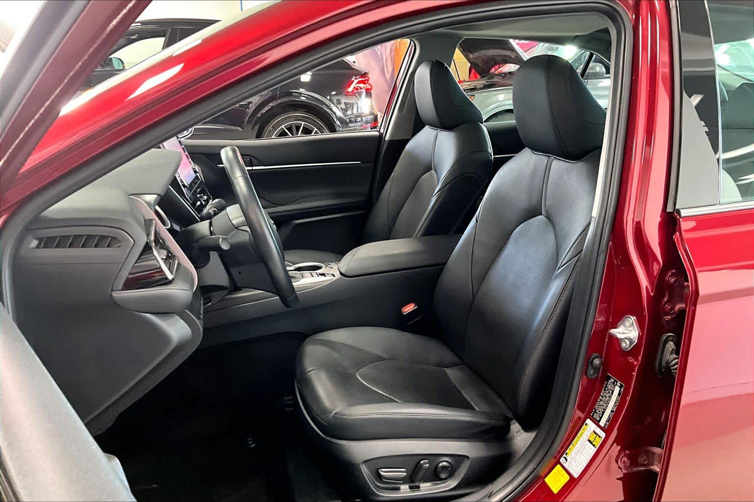 Thumbnail: 2022 Toyota Camry - 9