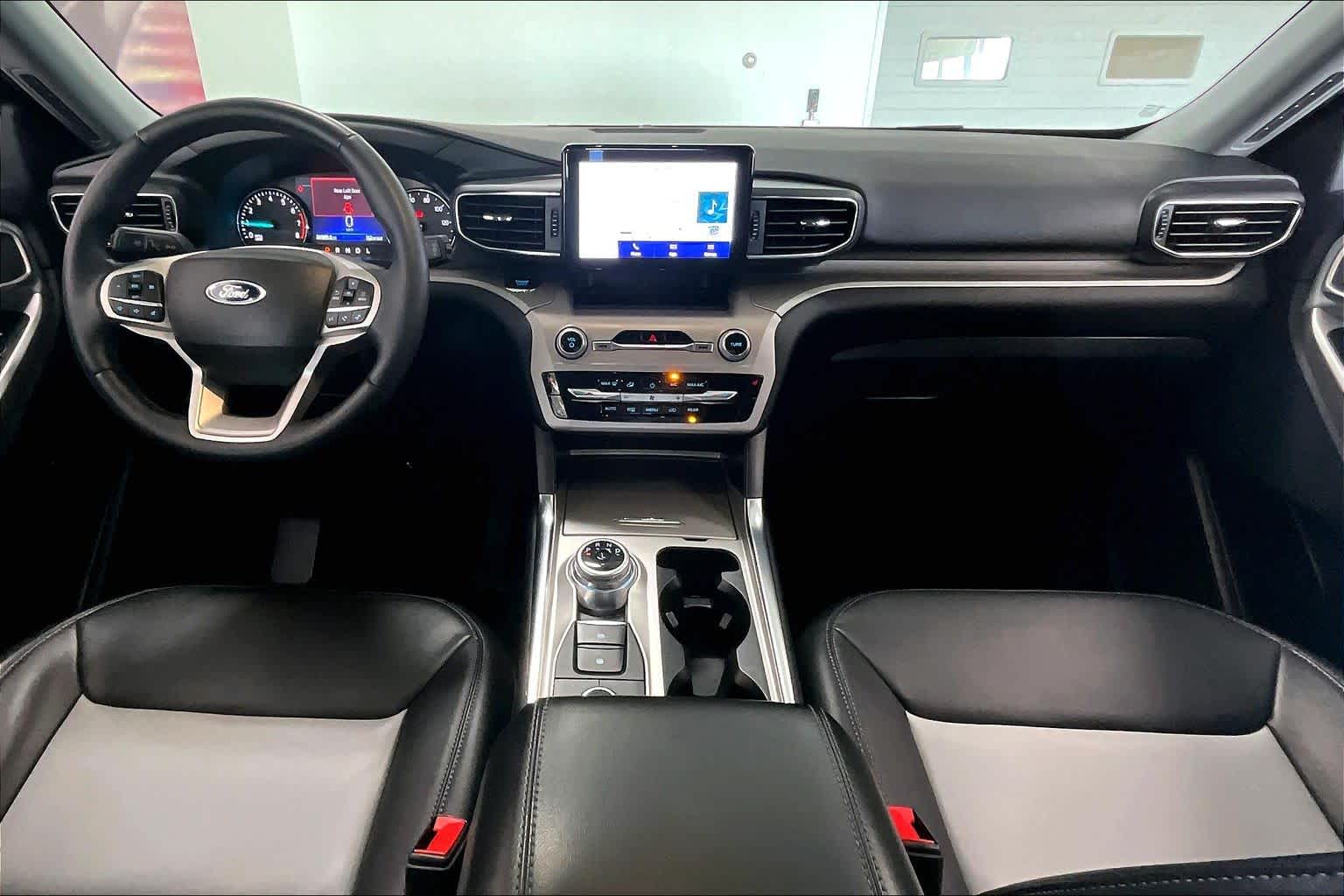Thumbnail: 2023 Ford Explorer - 8