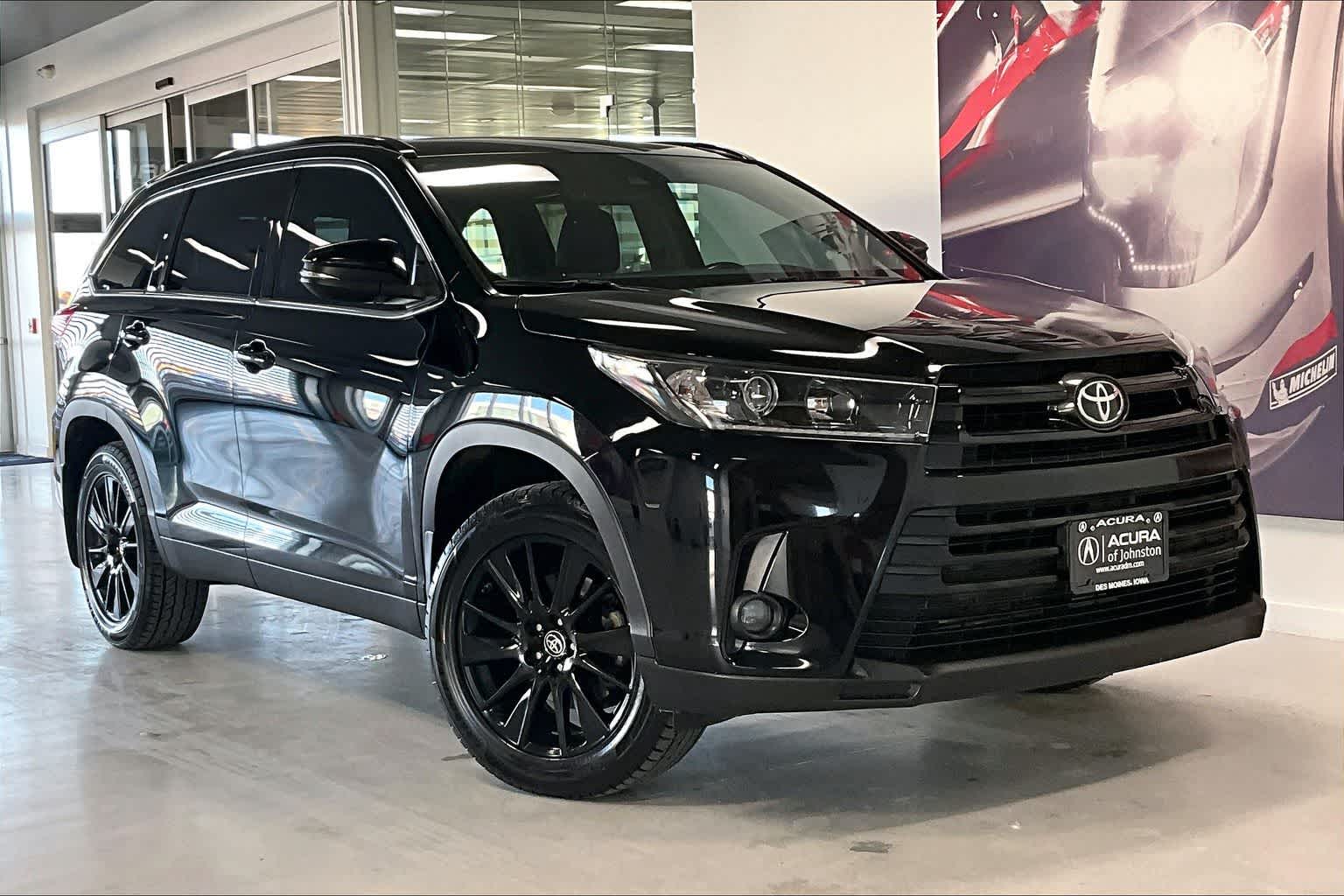 Thumbnail: 2019 Toyota Highlander - 19