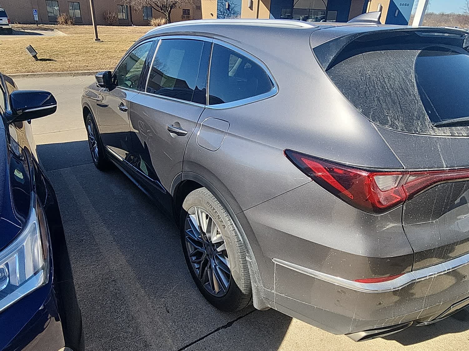 Thumbnail: 2022 Acura MDX - 8