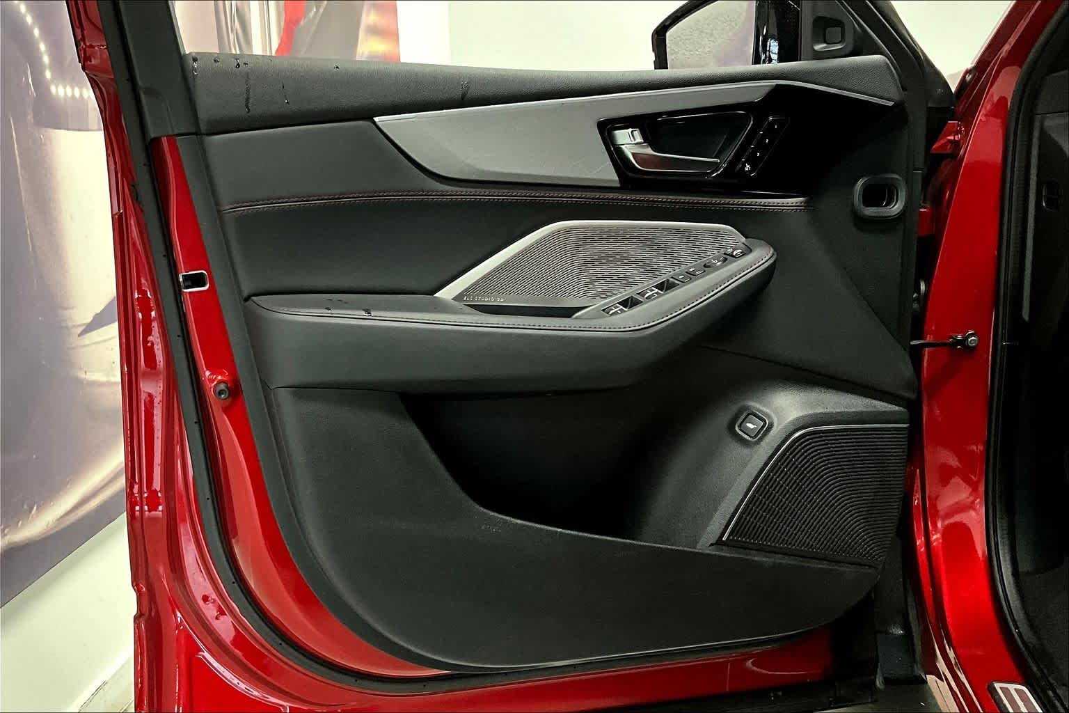 Thumbnail: 2023 Acura MDX - 25