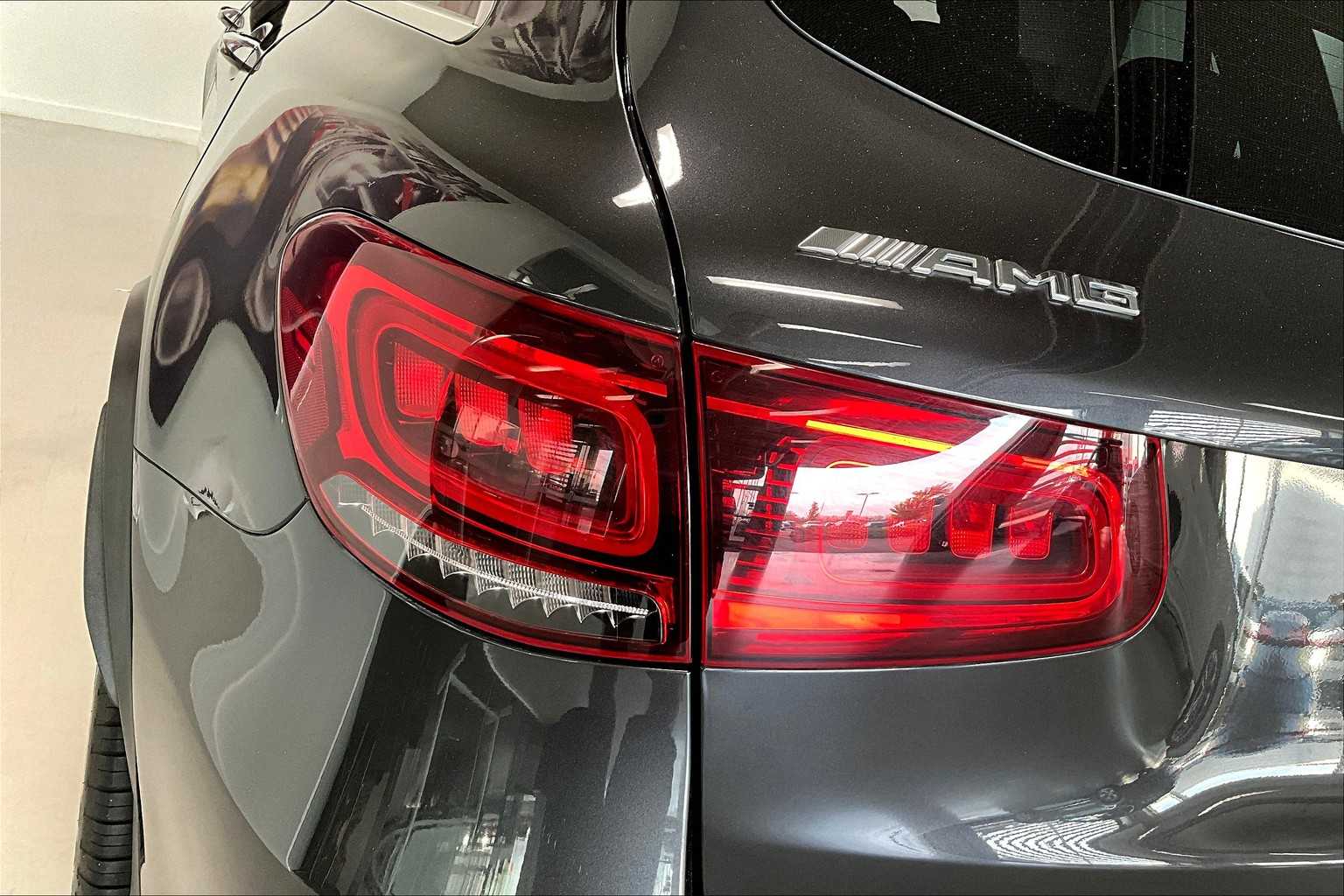 Thumbnail: 2020 Mercedes-Benz GLC - 30