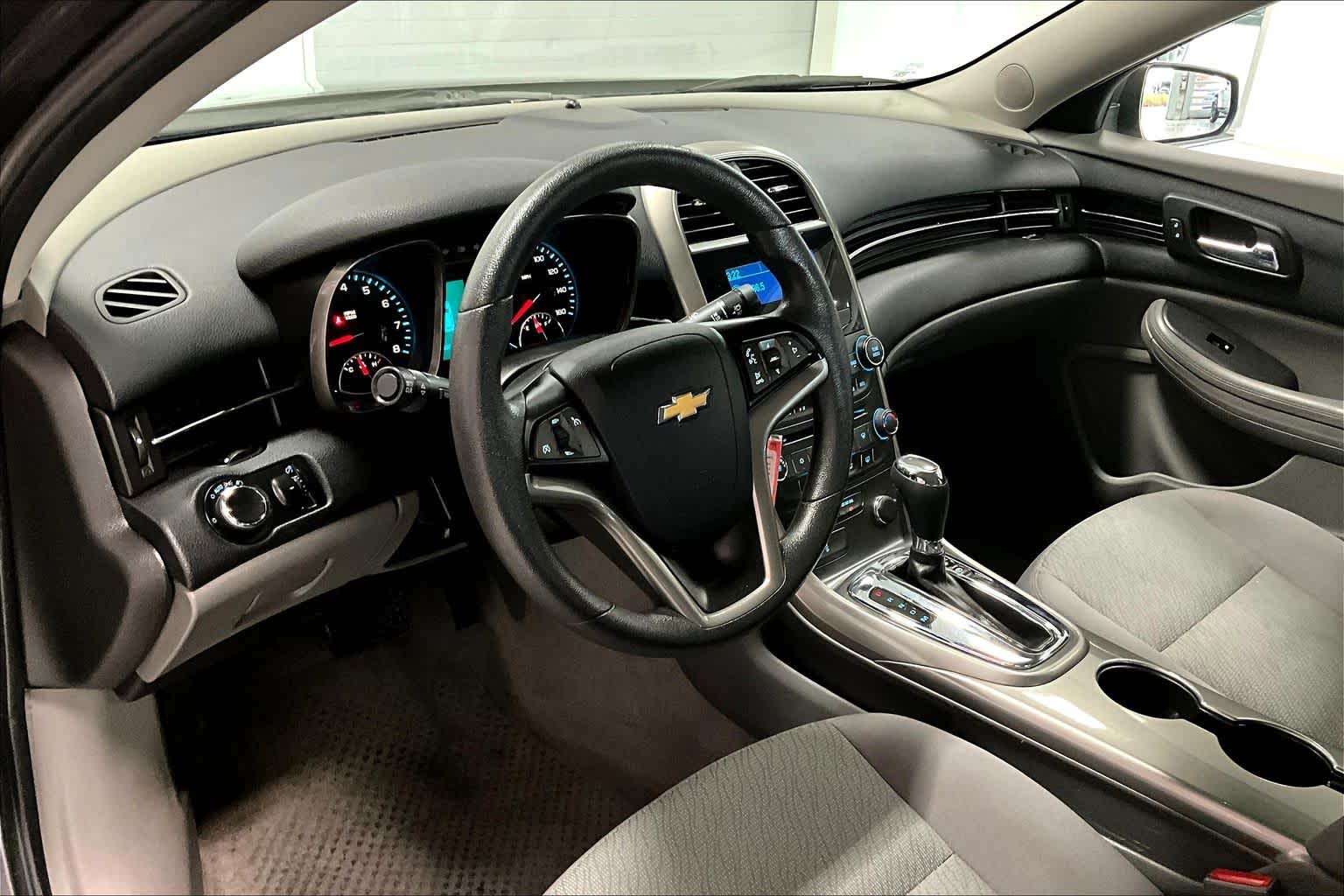 Thumbnail: 2013 Chevrolet Malibu - 2