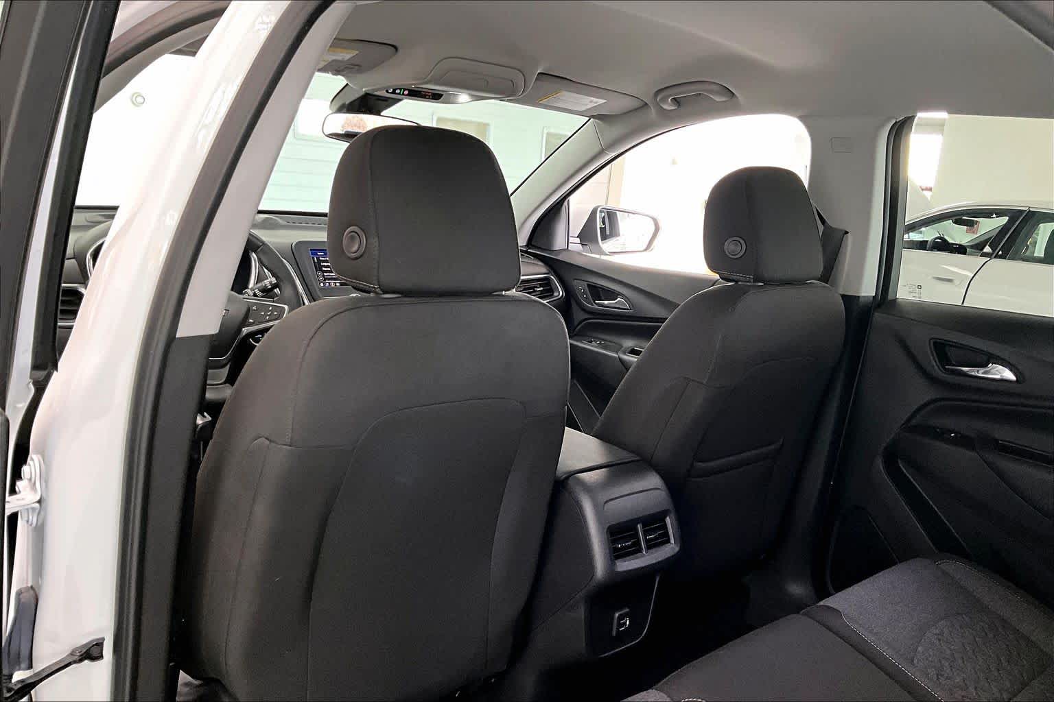 Thumbnail: 2023 Chevrolet Equinox - 10