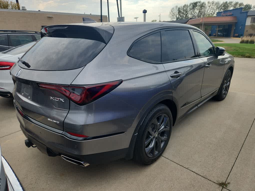 Thumbnail: 2023 Acura MDX - 5