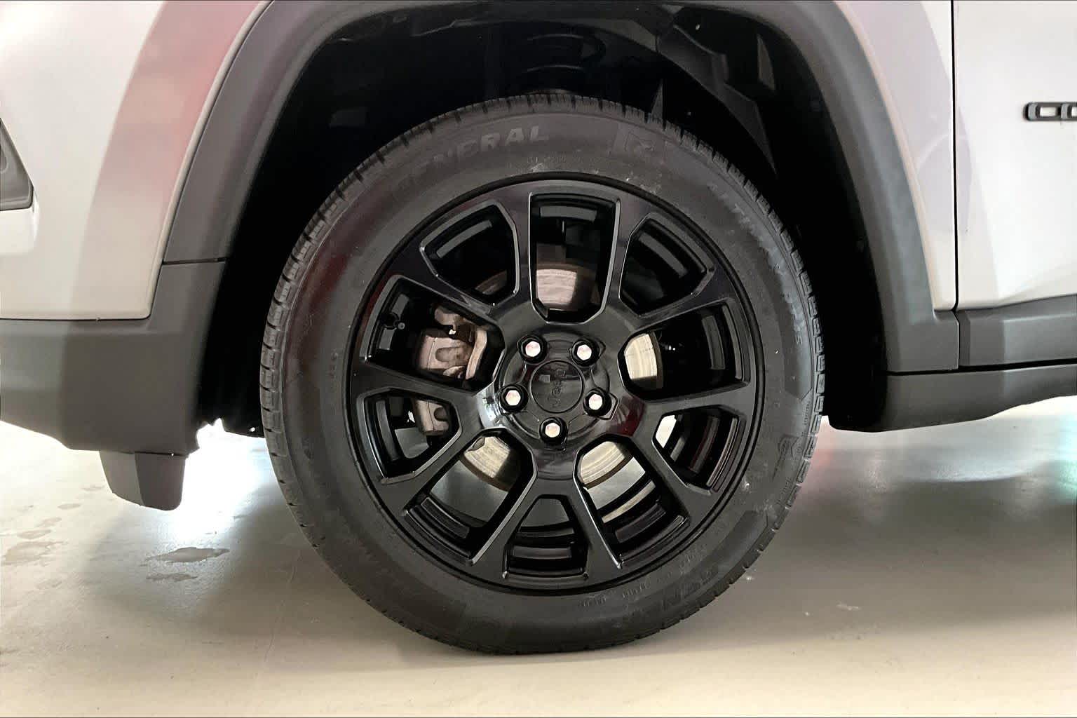 Thumbnail: 2022 Jeep Compass - 7