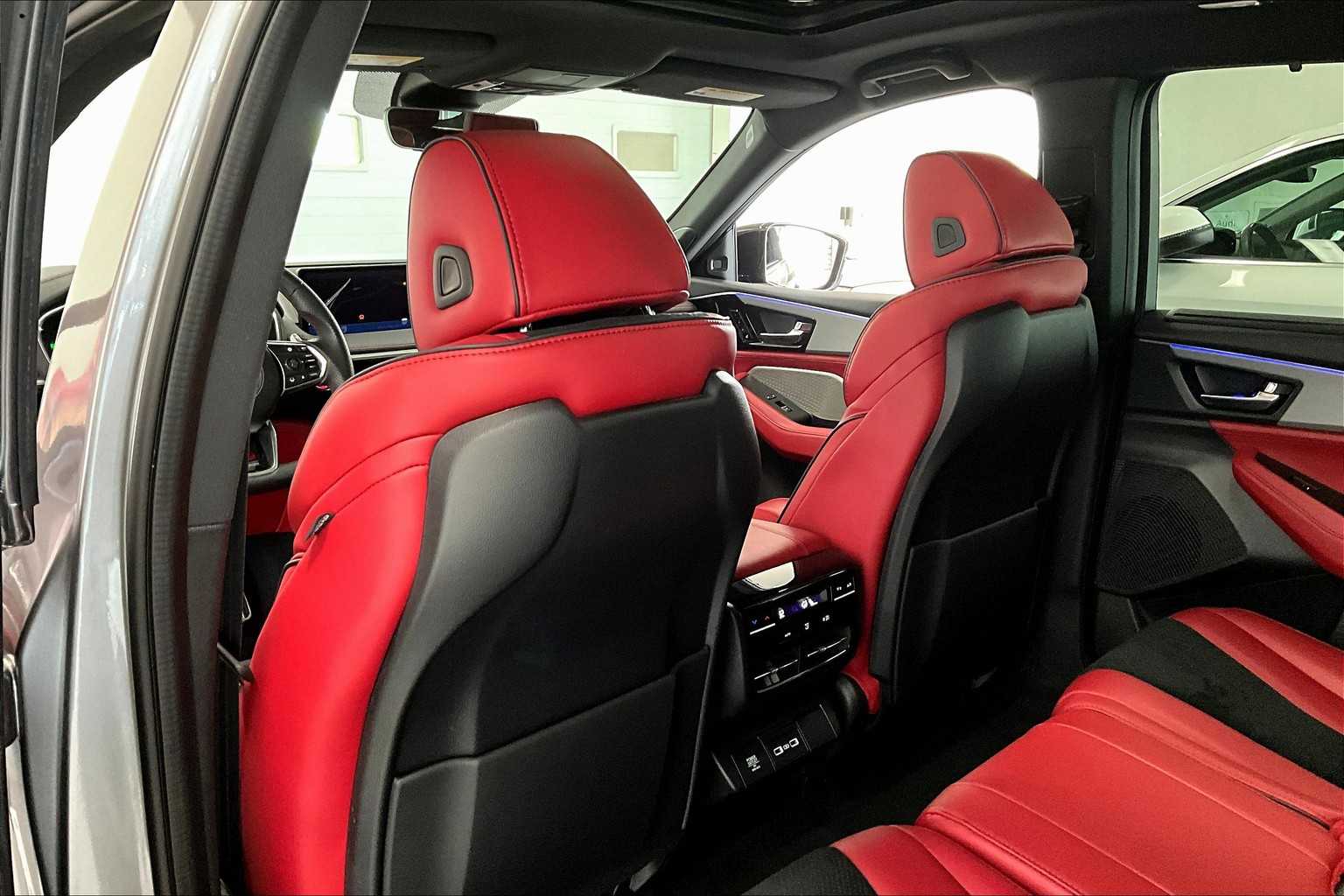 2023 Acura MDX Base 12