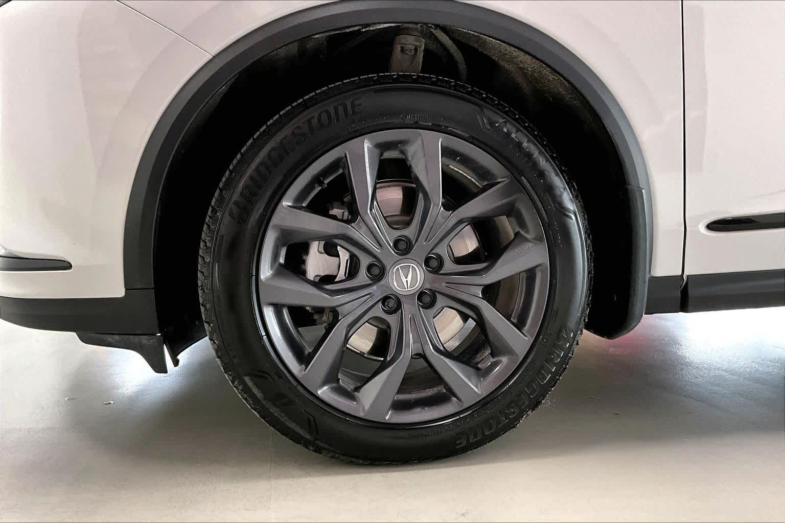 Thumbnail: 2022 Acura MDX - 8