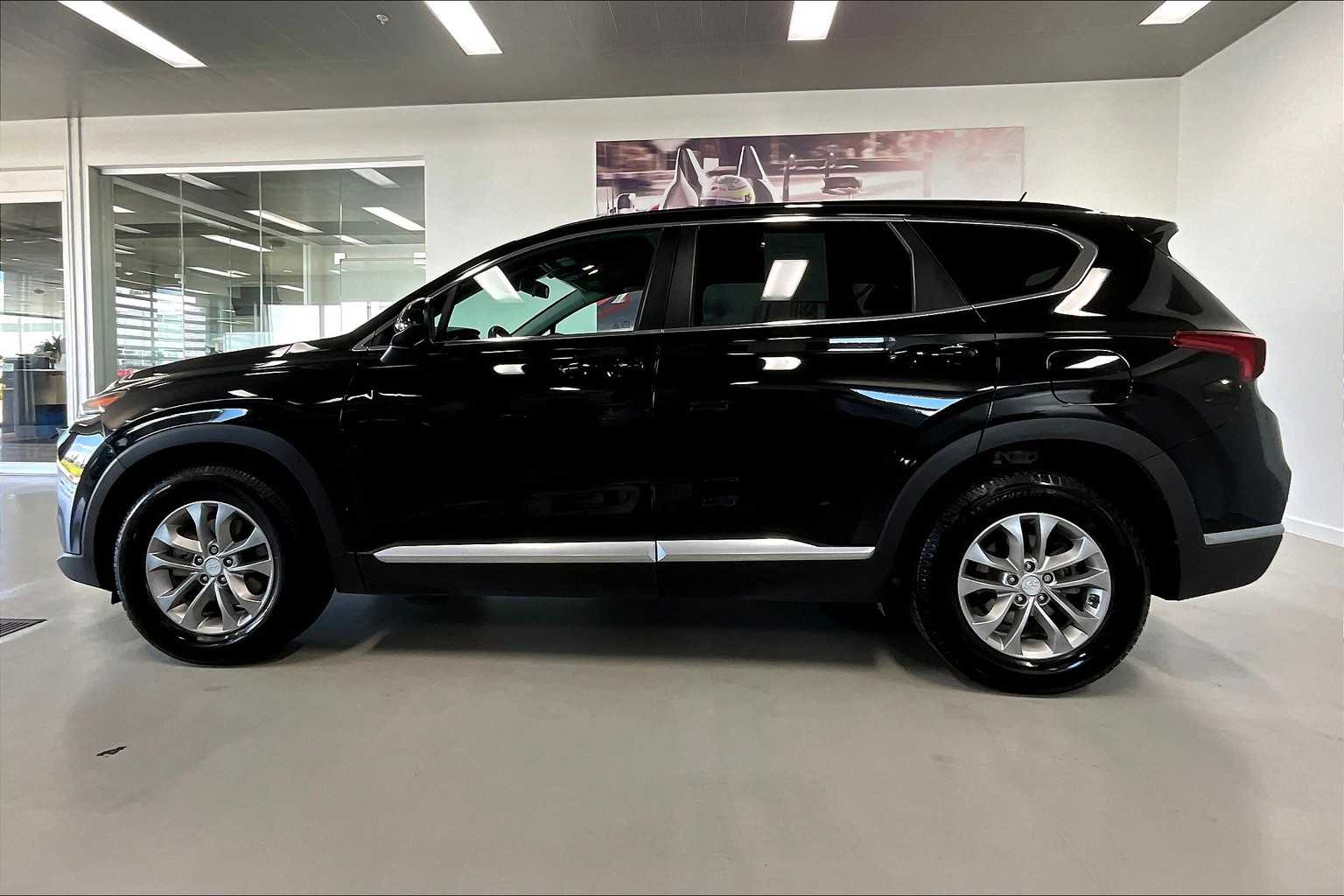 Thumbnail: 2020 Hyundai Santa Fe - 3
