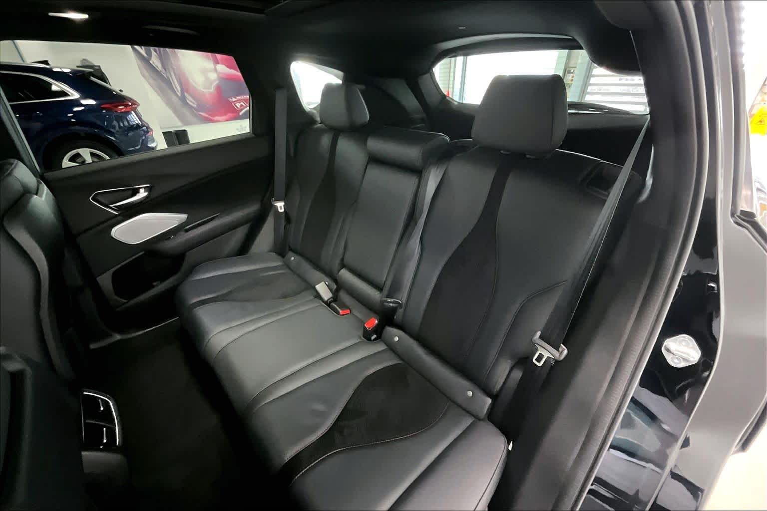 Thumbnail: 2025 Acura RDX - 27