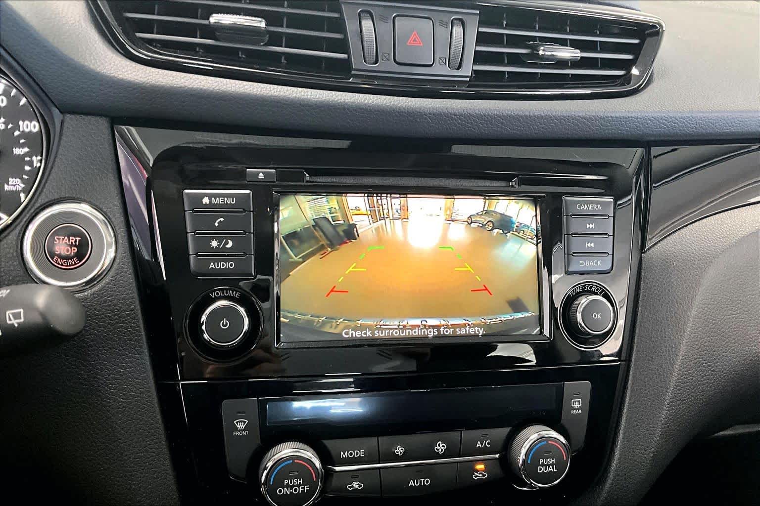 Thumbnail: 2020 Nissan Rogue Sport - 22