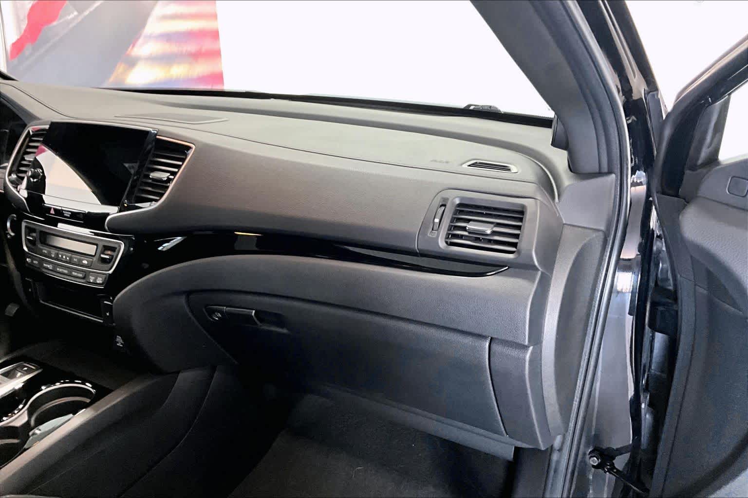 Thumbnail: 2021 Honda Passport - 20