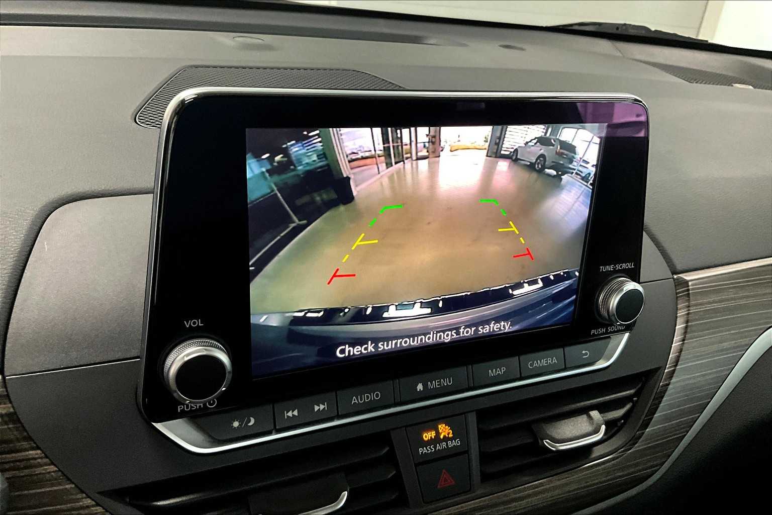 Thumbnail: 2022 Nissan Altima - 24