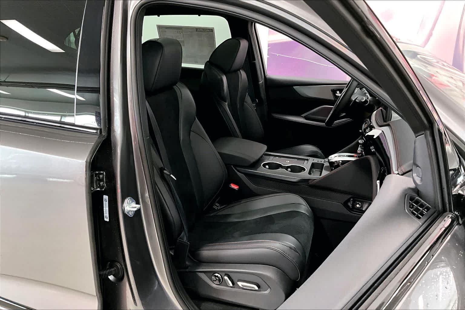 Thumbnail: 2026 Acura MDX - 14