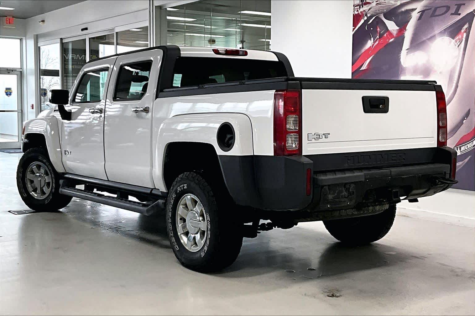 Thumbnail: 2010 Hummer H3 - 4