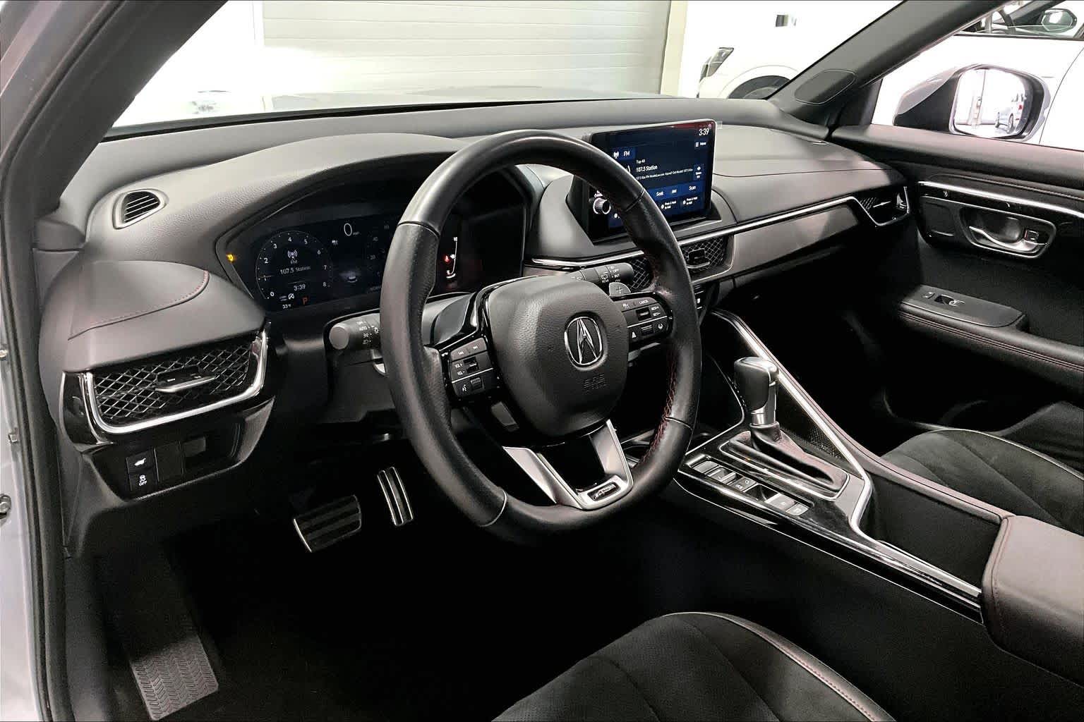 Thumbnail: 2025 Acura ADX - 2