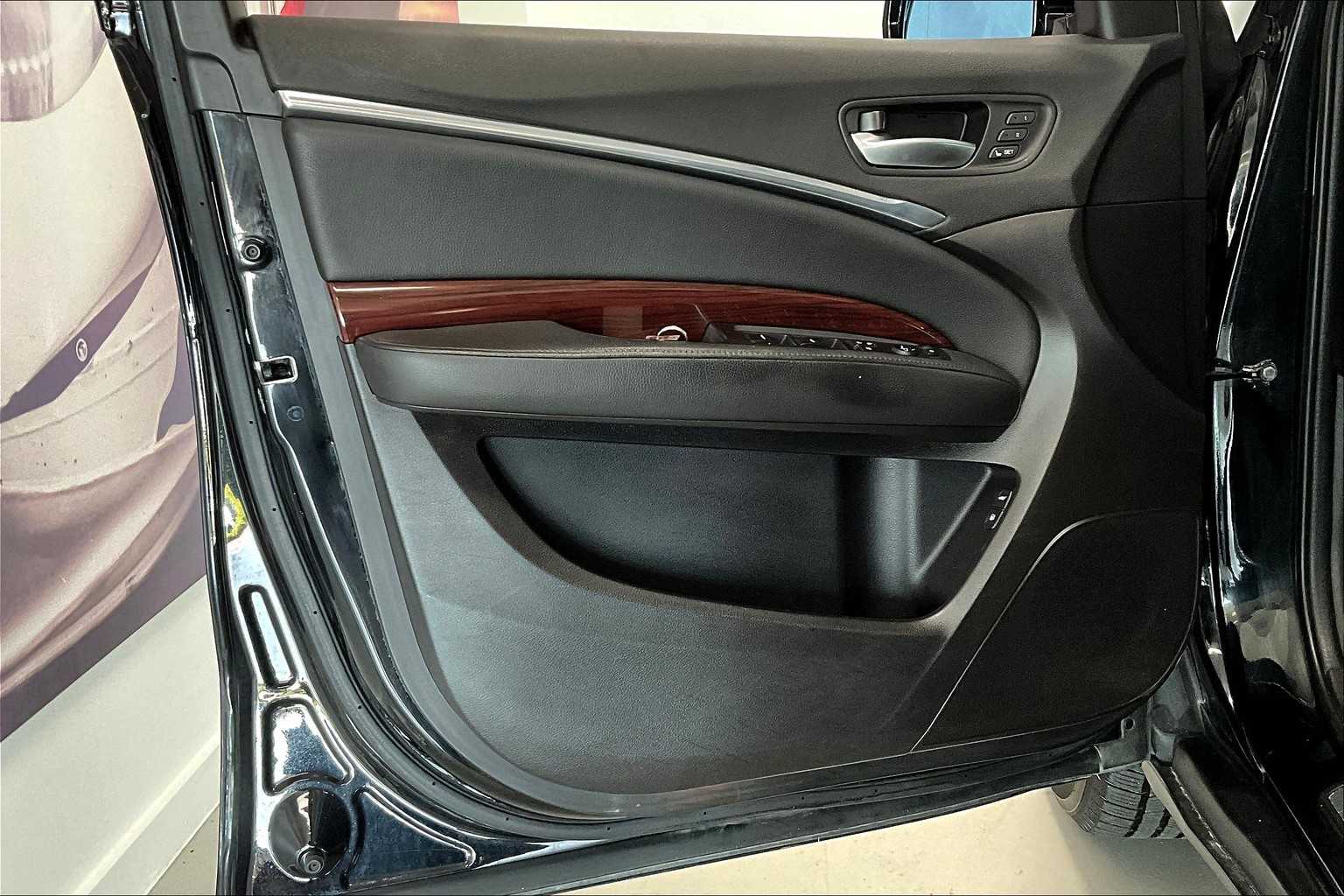 Thumbnail: 2015 Acura MDX - 23