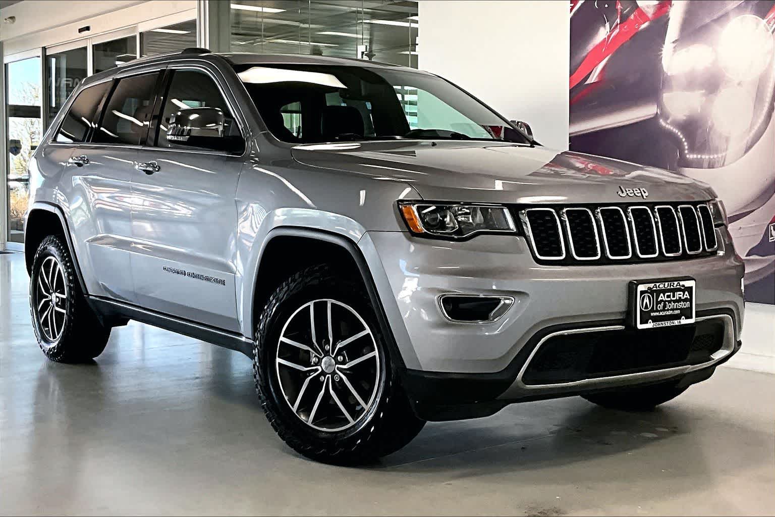 Thumbnail: 2018 Jeep Grand Cherokee - 19