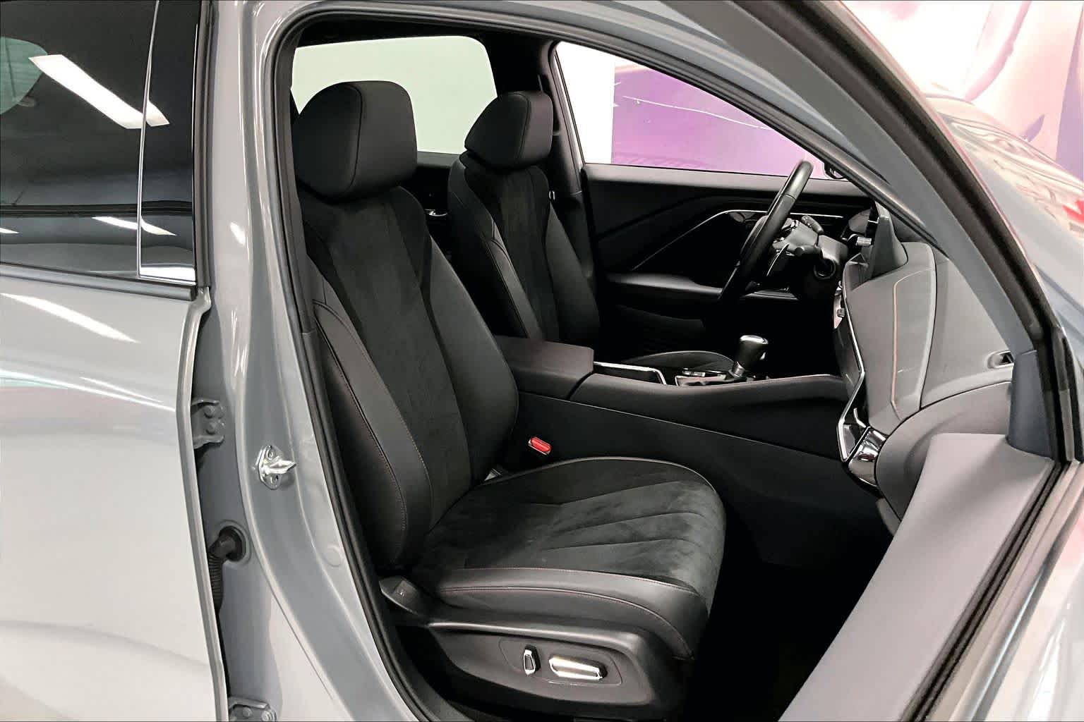 Thumbnail: 2025 Acura ADX - 11