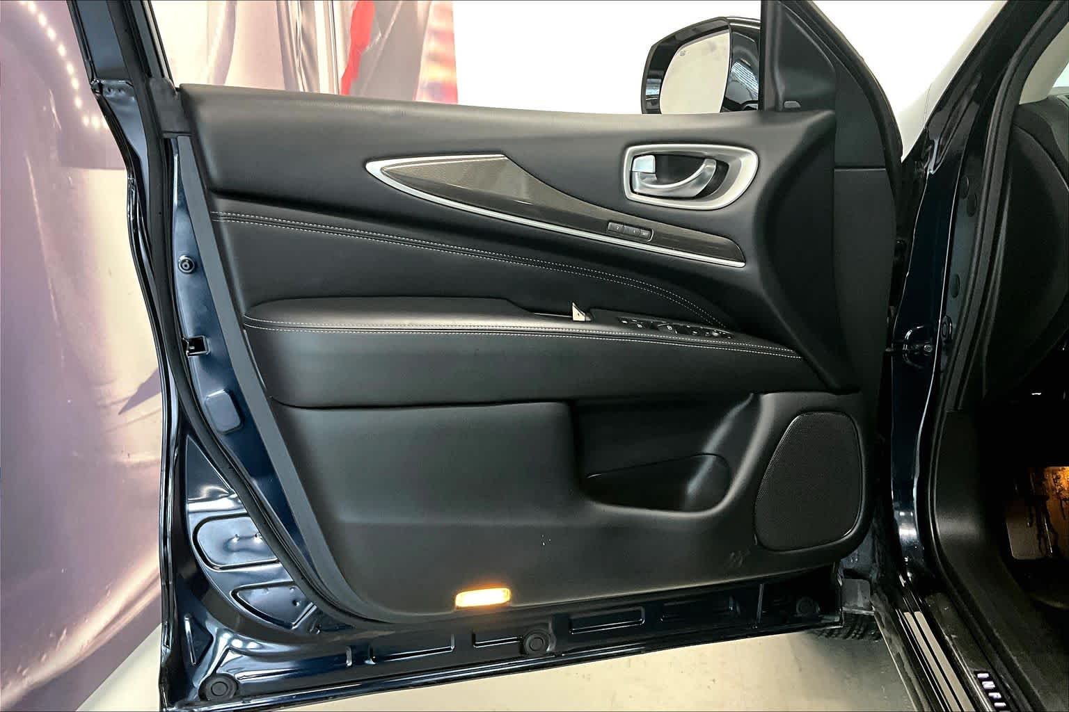 Thumbnail: 2019 INFINITI QX60 - 25