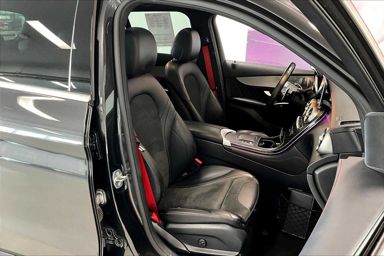 Thumbnail: 2020 Mercedes-Benz GLC - 13