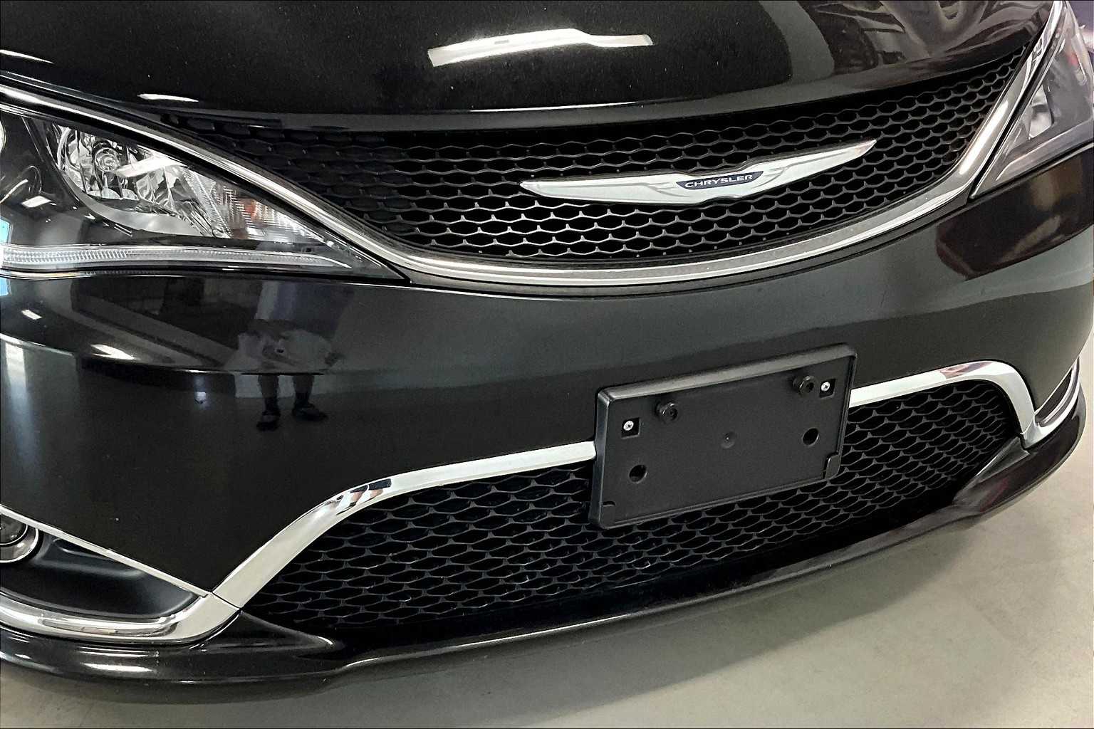 Thumbnail: 2017 Chrysler Pacifica - 29