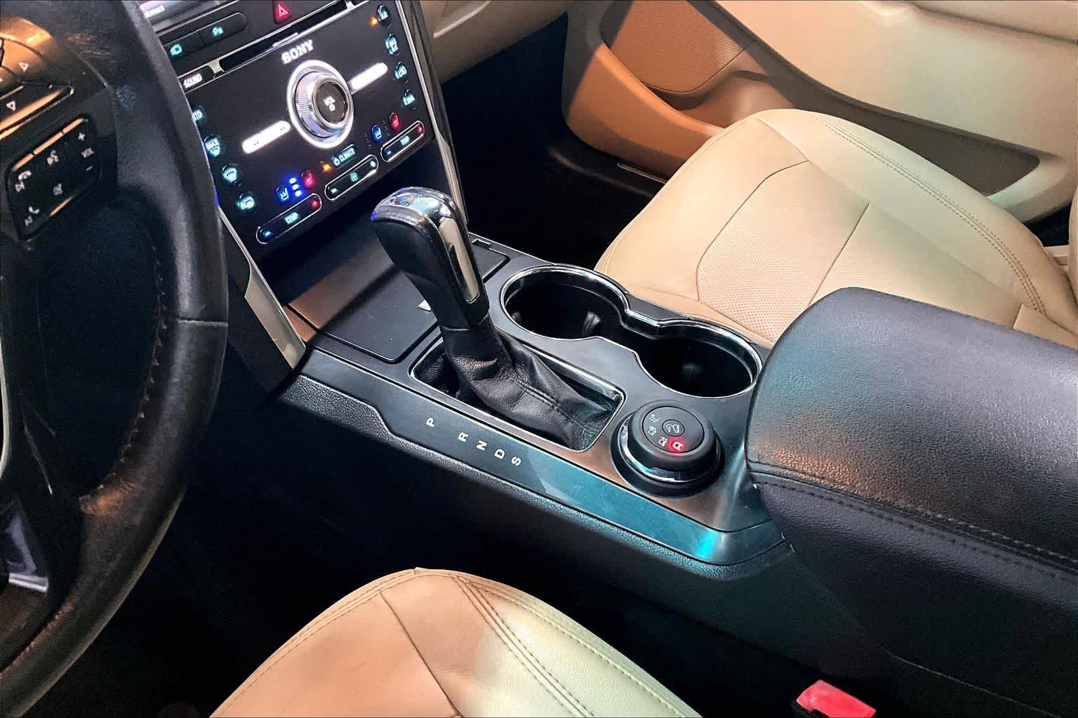 Thumbnail: 2016 Ford Explorer - 14