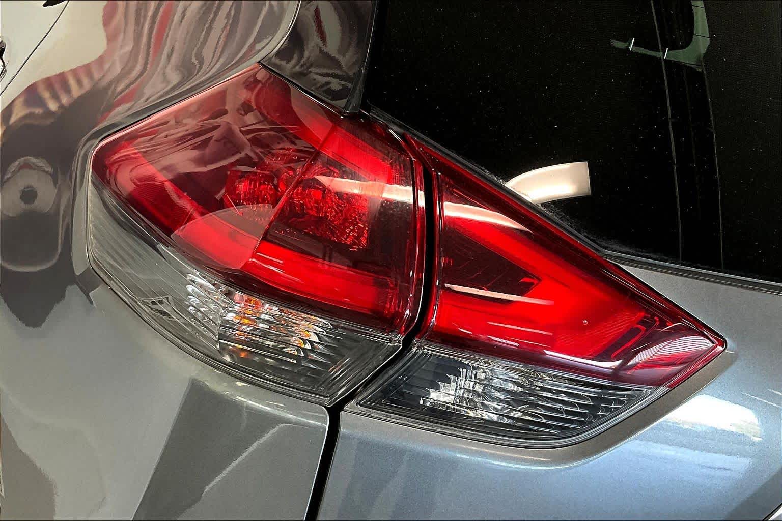 Thumbnail: 2019 Nissan Rogue - 30