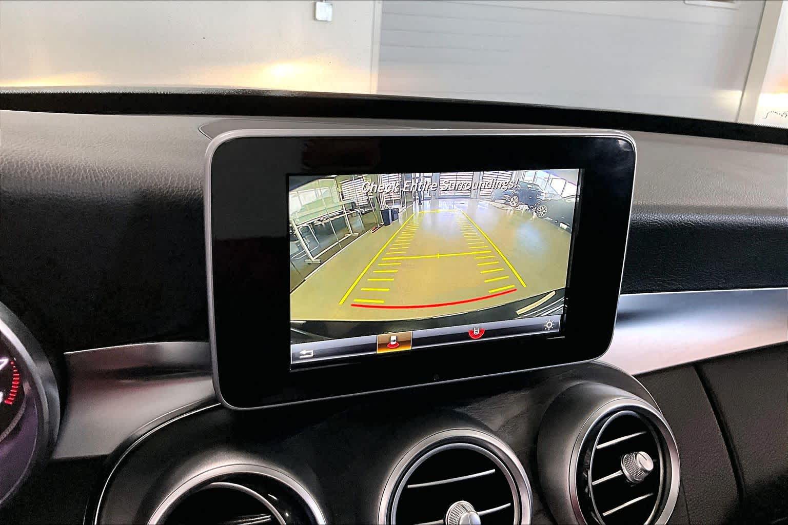 Thumbnail: 2016 Mercedes-Benz C-Class - 23