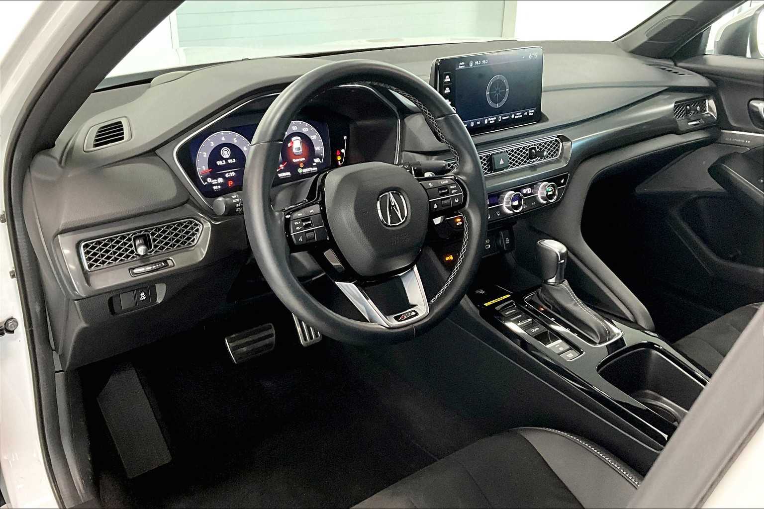 Thumbnail: 2023 Acura Integra - 2