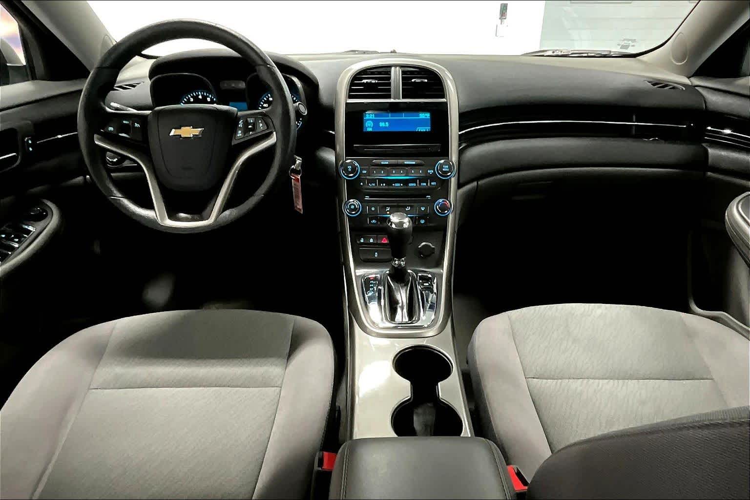 Thumbnail: 2013 Chevrolet Malibu - 9