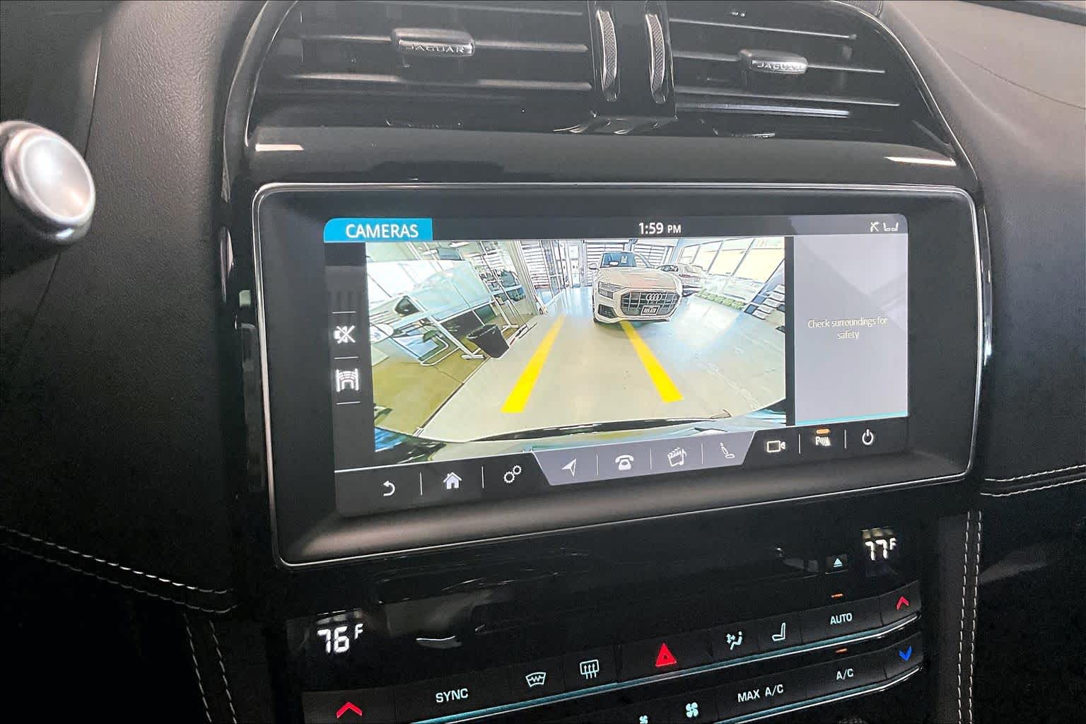 Thumbnail: 2020 Jaguar F-Pace - 23