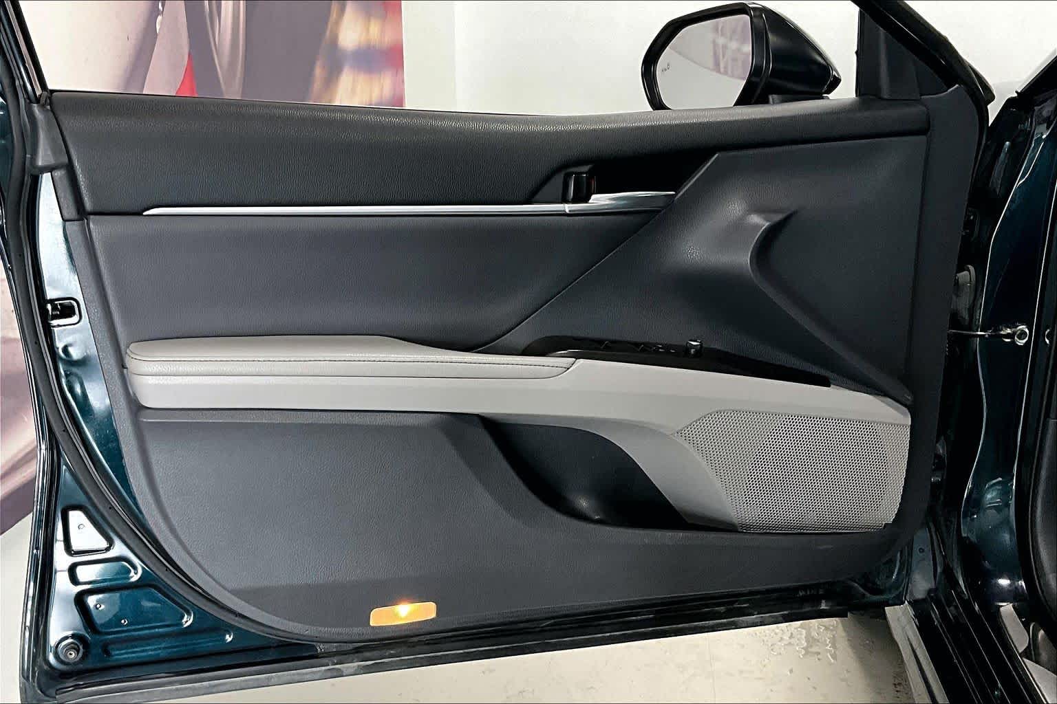 Thumbnail: 2021 Toyota Camry - 24