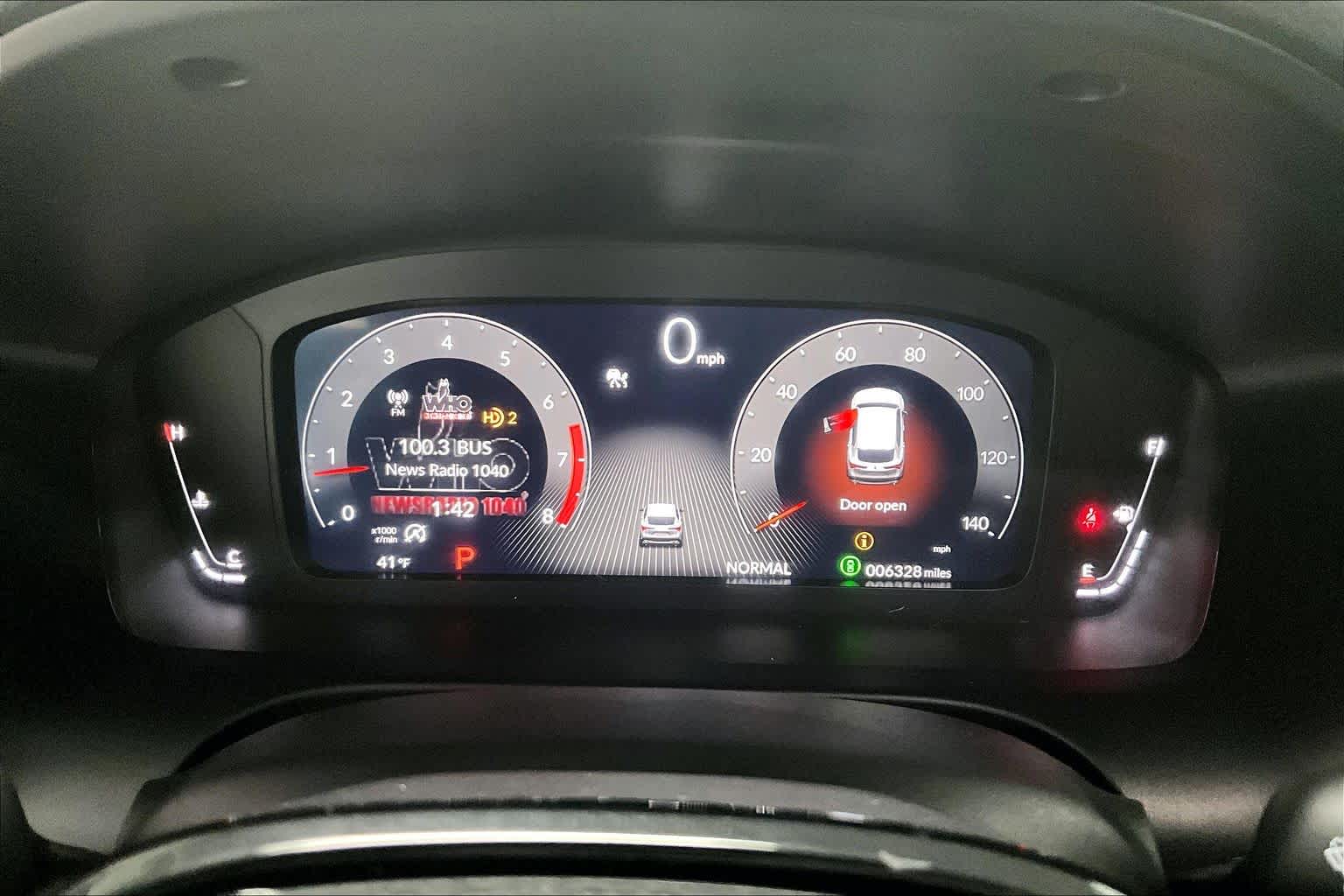 Thumbnail: 2025 Acura ADX - 16