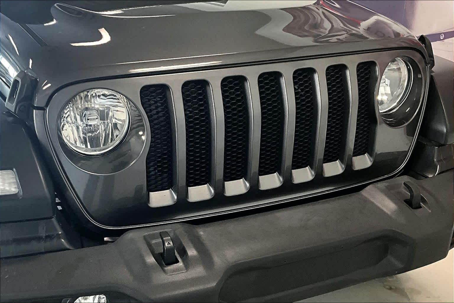 Thumbnail: 2018 Jeep Wrangler - 29