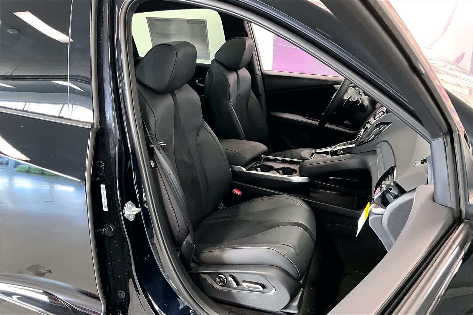 Thumbnail: 2026 Acura RDX - 13