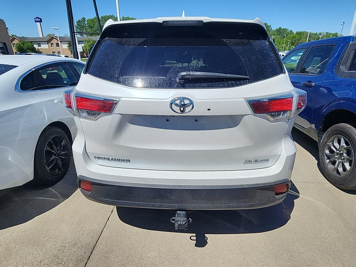 Thumbnail: 2016 Toyota Highlander - 6