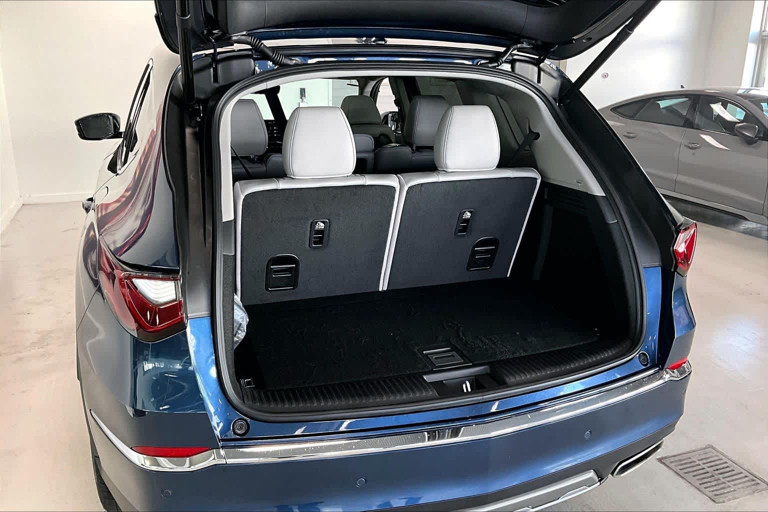 Thumbnail: 2026 Acura MDX - 19