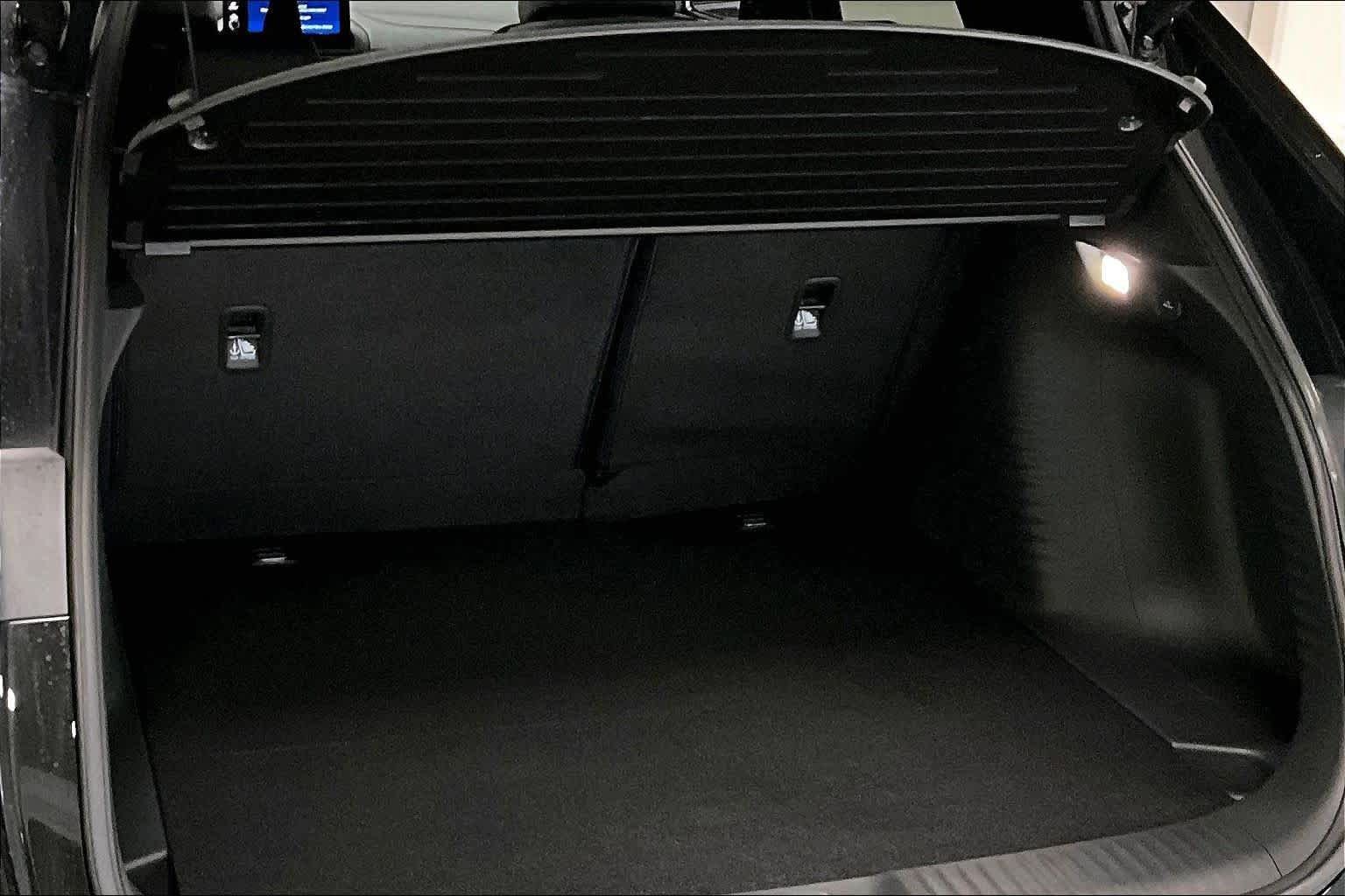 Thumbnail: 2025 Acura ADX - 18