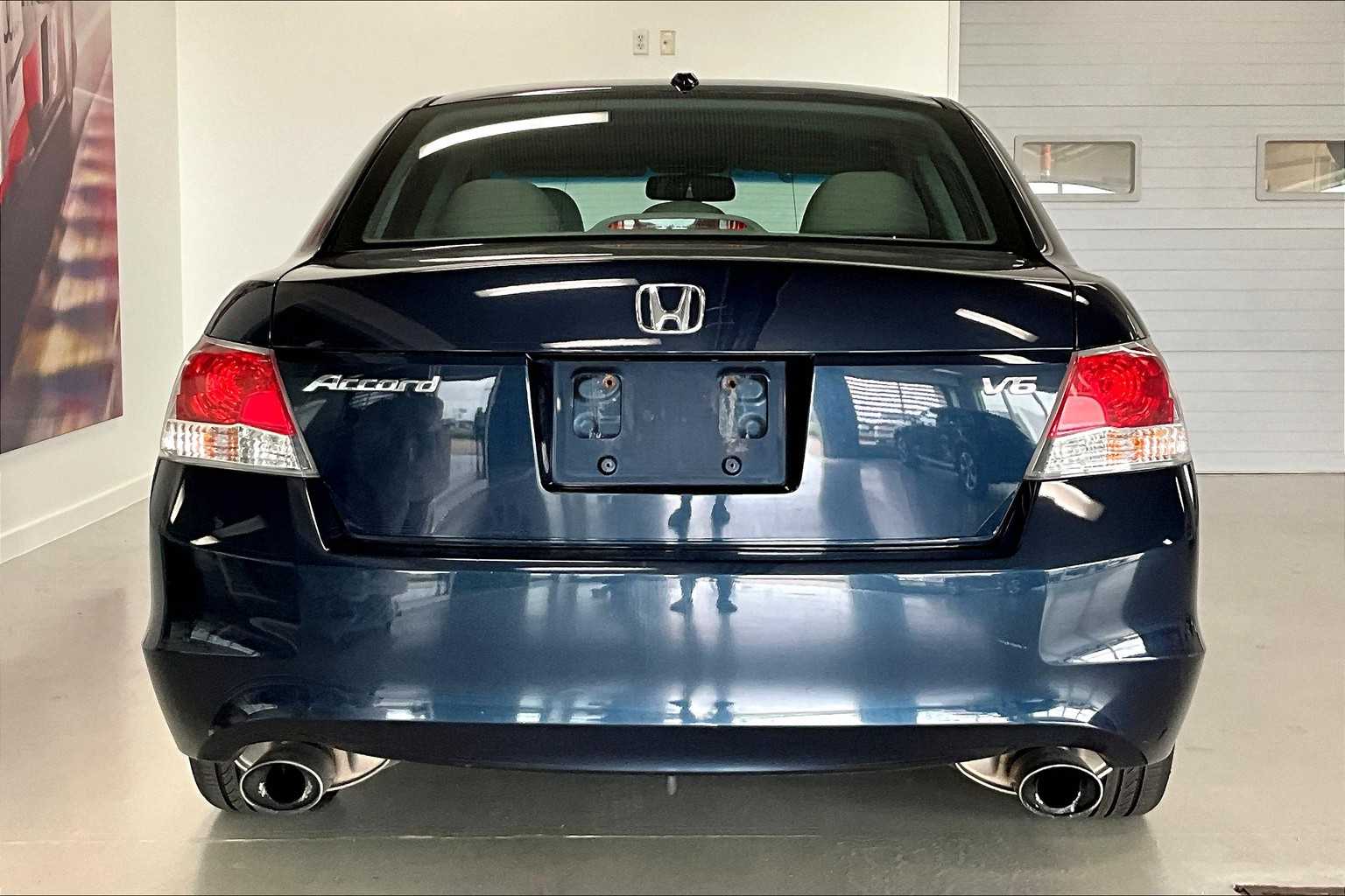 Thumbnail: 2010 Honda Accord - 2