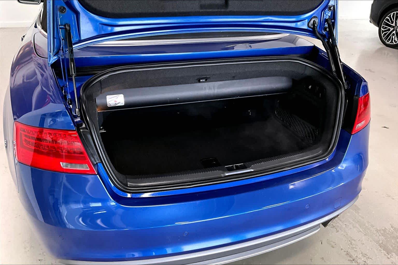 Thumbnail: 2016 Audi S5 - 16